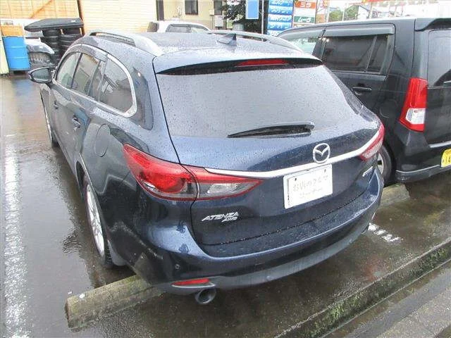 Mazda ATENZA WAGON — фото 2
