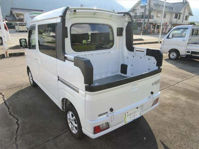 Daihatsu HIJET VAN — фото 2