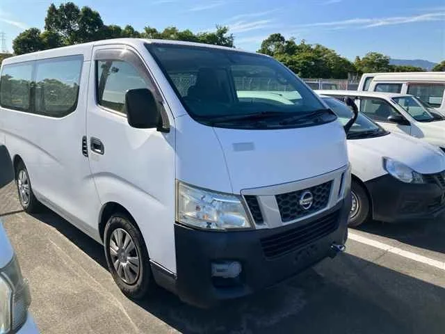 Nissan CARAVAN — фото 1