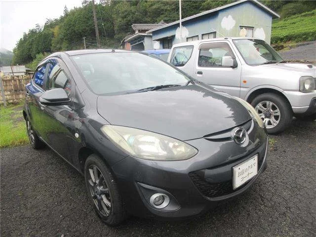 Mazda DEMIO — фото 1