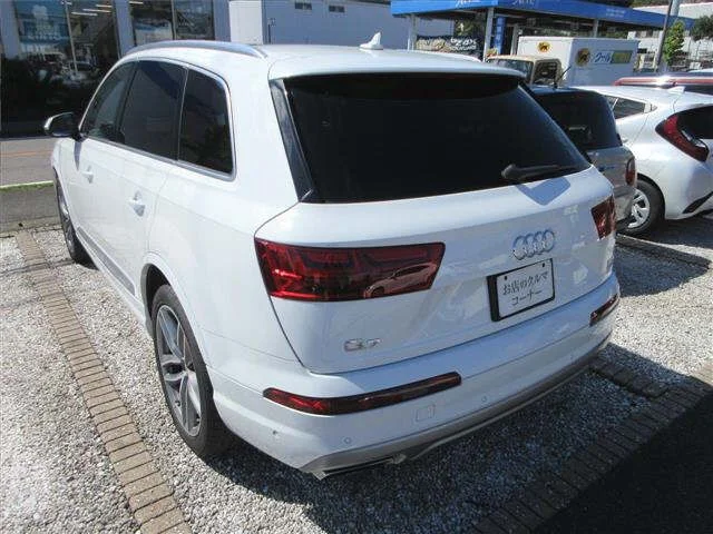 Audi Q7 — фото 2