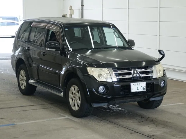 Mitsubishi PAJERO