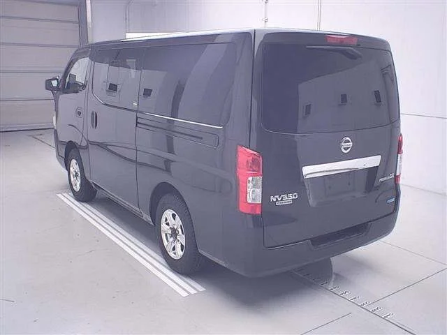 Nissan CARAVAN VAN — фото 2