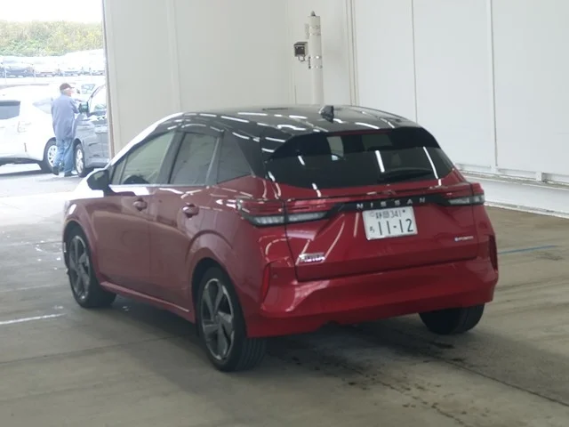 Nissan AURA — фото 2