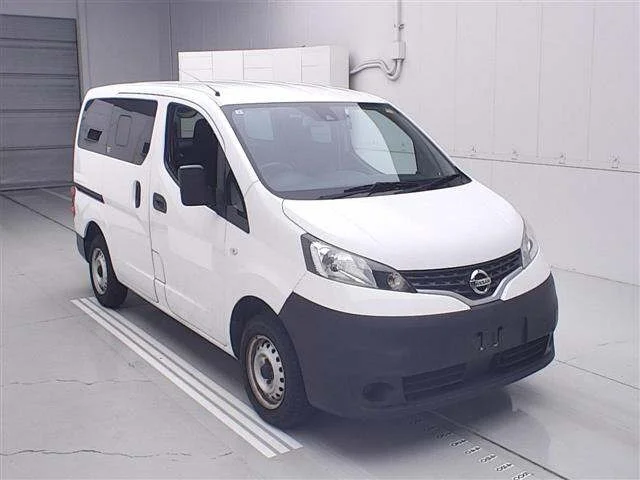 Nissan NV200 — фото 1