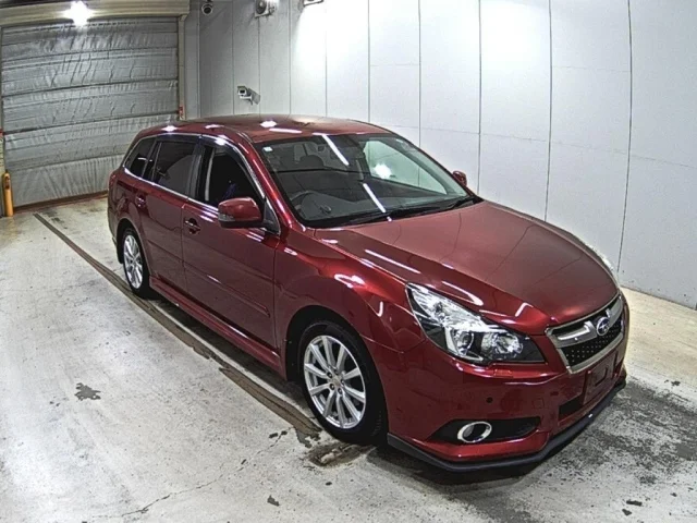 Subaru LEGACY — фото 1