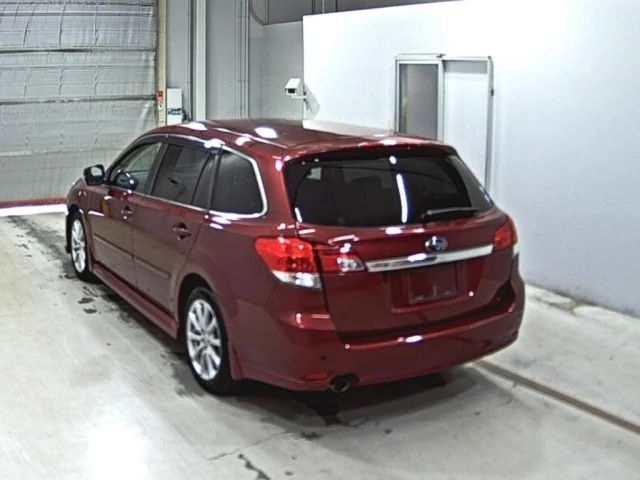 Subaru LEGACY — фото 2