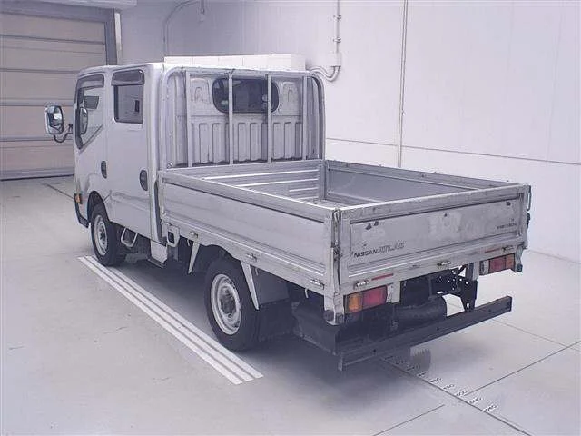 Nissan ATLAS — фото 2