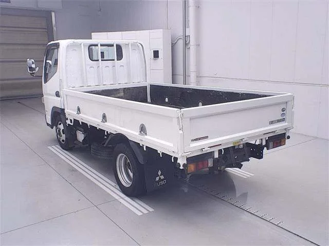 Mitsubishi CANTER — фото 2