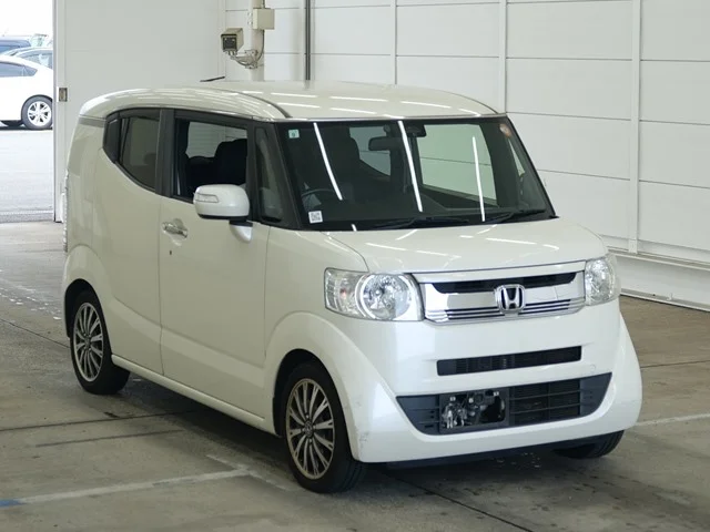 Honda N BOX SLASH