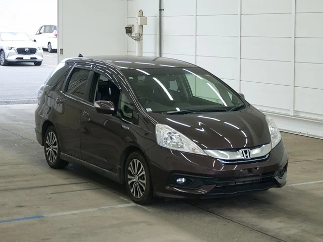 Honda FIT SHUTTLE — фото 1