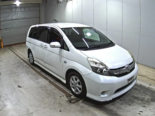 Toyota ISIS