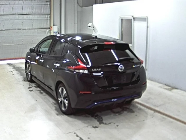 Nissan LEAF — фото 2