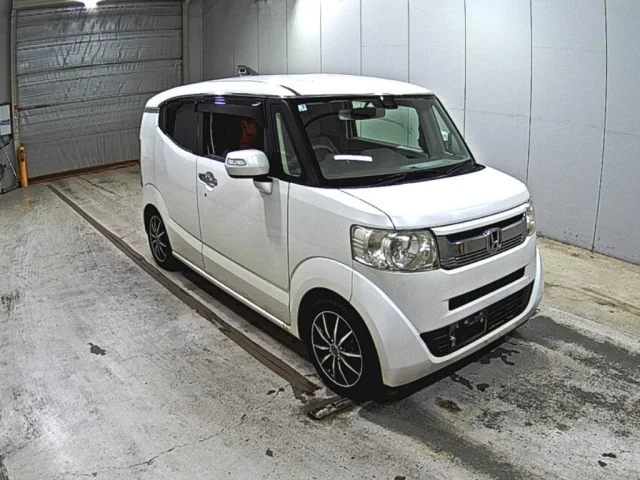 Honda N BOX SLASH