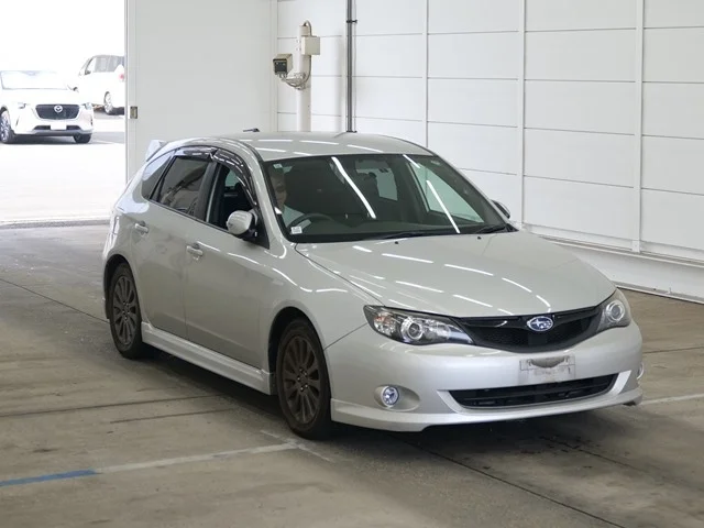 Subaru IMPREZA — фото 1