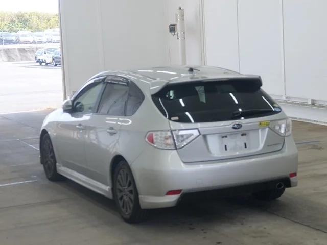 Subaru IMPREZA — фото 2
