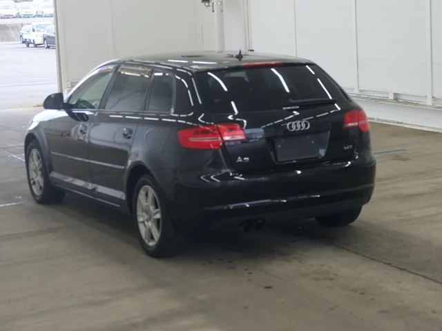 Audi A3 — фото 2