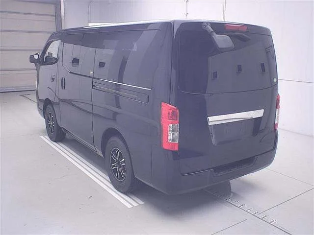 Nissan CARAVAN VAN — фото 2