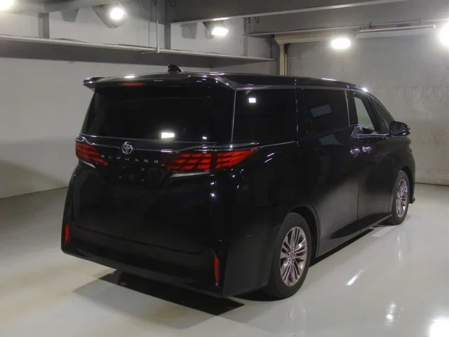 Toyota ALPHARD — фото 2