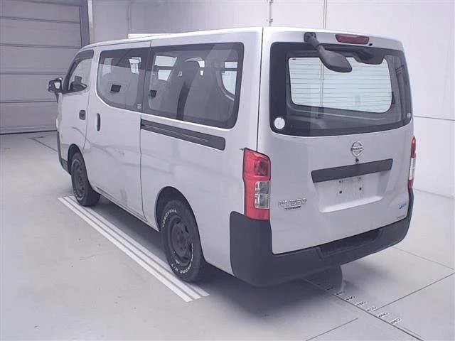 Nissan CARAVAN VAN — фото 2