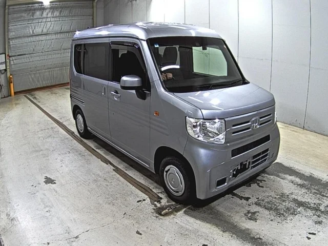 Honda N-VAN — фото 1