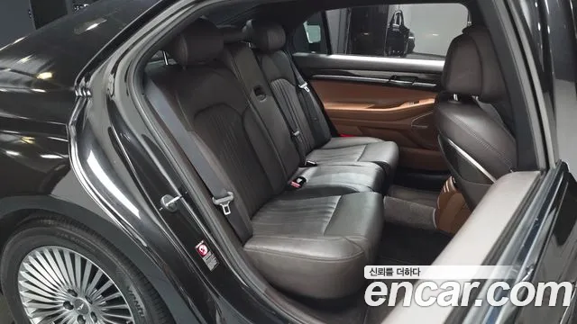 Genesis G90 — фото 12