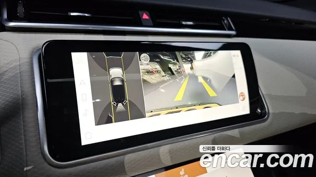 Land Rover Range Rover Velar — фото 15