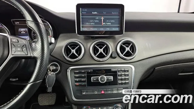 Mercedes-Benz A-Class — фото 15
