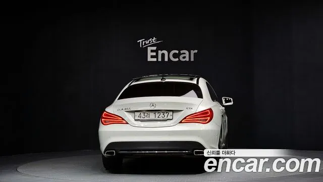 Mercedes-Benz A-Class — фото 4