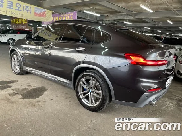 BMW X4 — фото 4