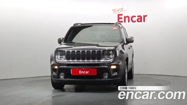 Jeep Renegade — фото 3