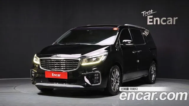 Kia Carnival — фото 1