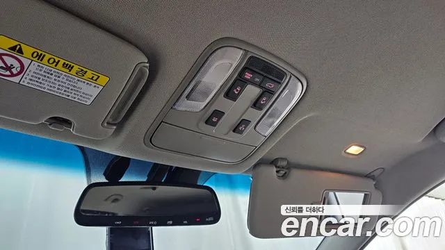 Kia Carnival — фото 17