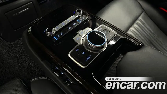 Genesis G90 — фото 19