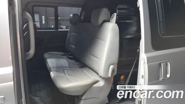 Hyundai Starex — фото 12