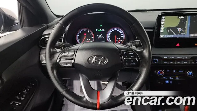 Hyundai Veloster — фото 14