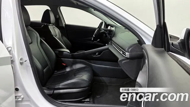 Hyundai Avante — фото 11