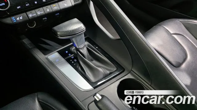 Hyundai Avante — фото 9