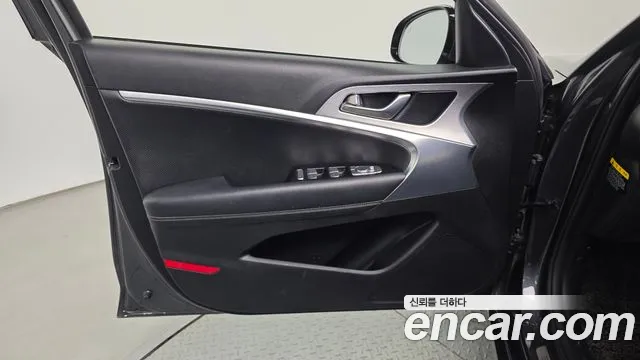 Genesis G70 — фото 24