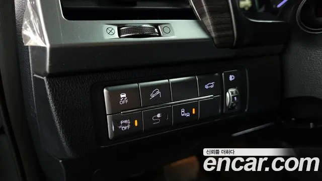 KG_Mobility_Ssangyong Rexton — фото 28