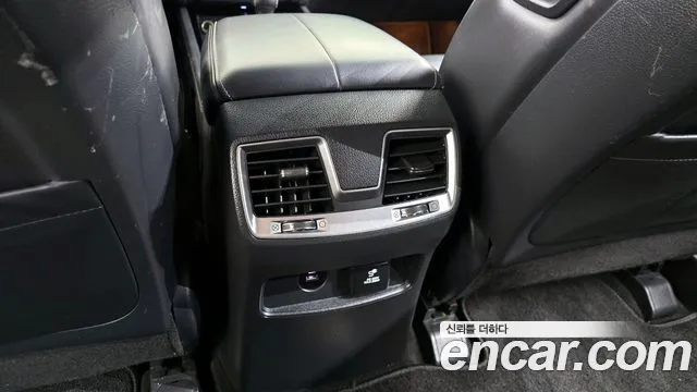 KG_Mobility_Ssangyong Rexton — фото 34