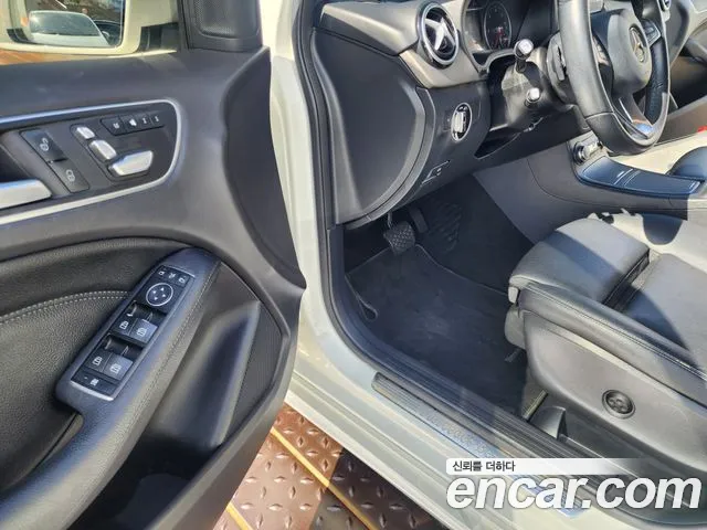 Mercedes-Benz B-Class — фото 12