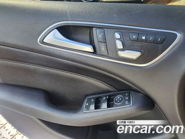 Mercedes-Benz B-Class — фото 18