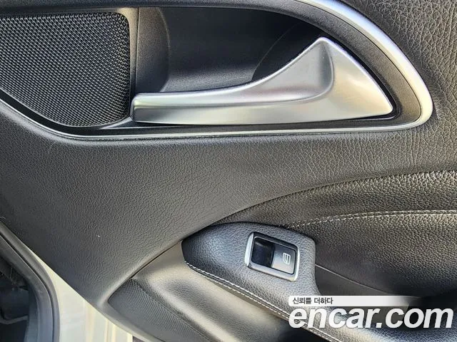Mercedes-Benz B-Class — фото 19
