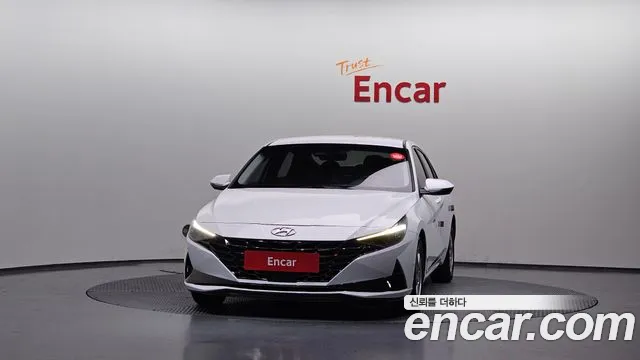 Hyundai Avante — фото 3