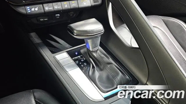 Hyundai Avante — фото 9