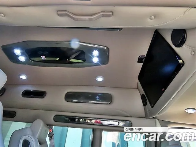 Chevrolet Express Van — фото 15