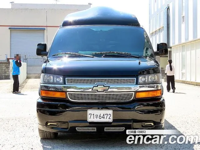 Chevrolet Express Van — фото 3