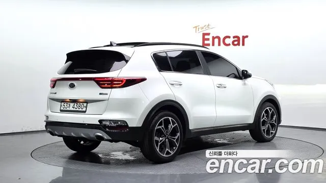 Kia Sportage — фото 1