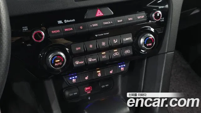 Kia Sportage — фото 17
